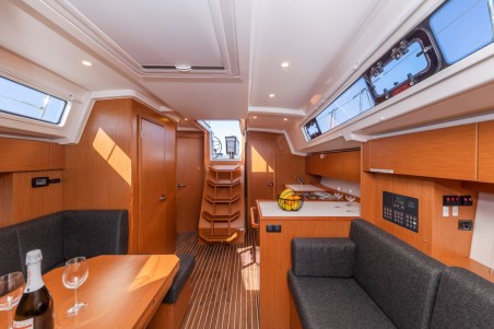 Bavaria Yachtbau Bavaria C38 Martini