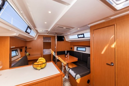 Bavaria Yachtbau Bavaria C38 Martini