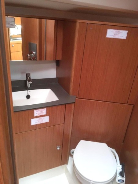 Bavaria Yachtbau Bavaria Cruiser 41 - 3 cab. Instagram