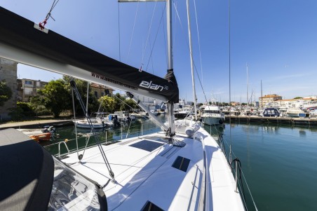 Elan Marine Elan Impression 45 - 4 cab. Supreme