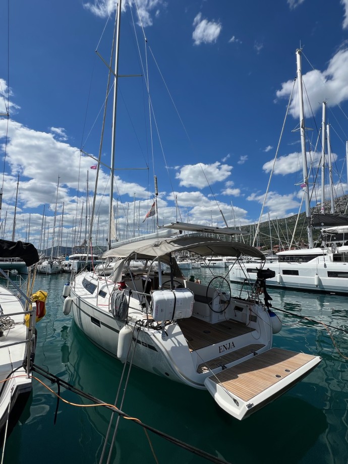 Bavaria Yachtbau Bavaria Cruiser 41 - 3 cab. Enja