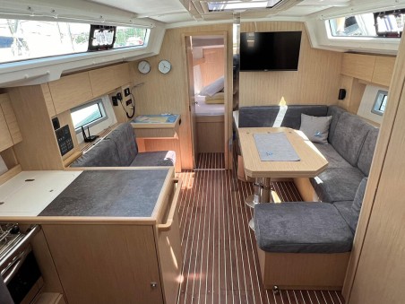 Bavaria Yachtbau Bavaria C38 Moya