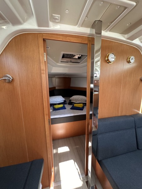 Bavaria Yachtbau Bavaria Cruiser 37 - 3 cab. Crypto