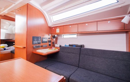 Bavaria Yachtbau Bavaria Cruiser 37 - 3 cab. Nancy