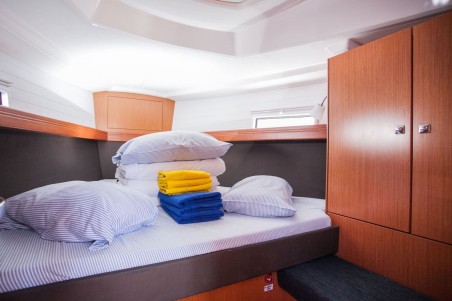 Bavaria Yachtbau Bavaria Cruiser 37 - 3 cab. Nancy