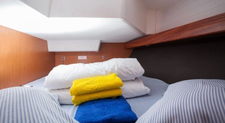 Bavaria Yachtbau Bavaria Cruiser 37 - 3 cab. Nancy