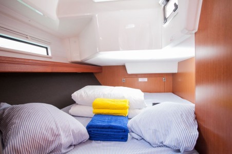 Bavaria Yachtbau Bavaria Cruiser 37 - 3 cab. Nancy