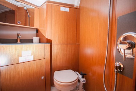 Bavaria Yachtbau Bavaria Cruiser 41 - 3 cab. Dolce vita