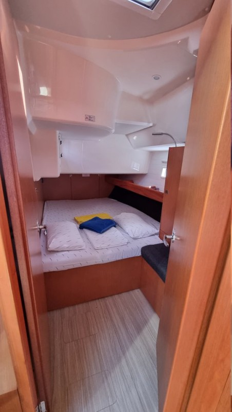 Bavaria Yachtbau Bavaria Cruiser 46 - 4 cab. Spring Dolphin