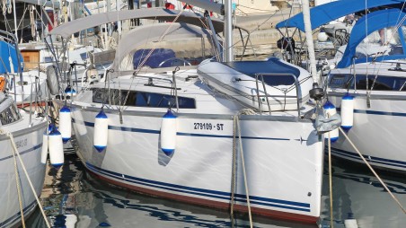 Bavaria Yachtbau Bavaria Cruiser 34 Bobara