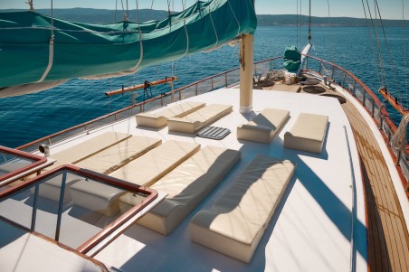 Custom Made Agora Agora