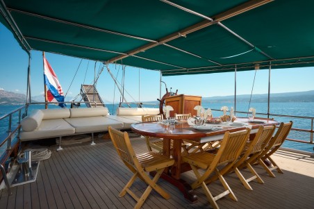 Custom Made Agora Agora