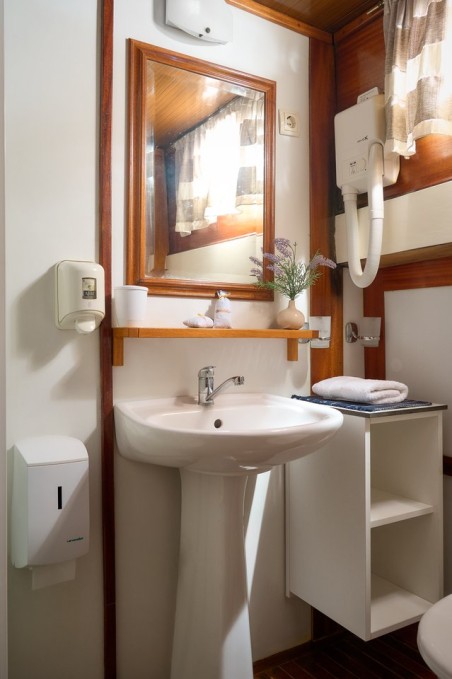 Custom Made Agora Agora