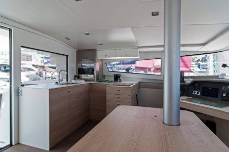 Catana Group Bali 4.5 - 4 + 2 cab. Adria Nikita