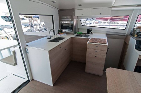 Catana Group Bali 4.5 - 4 + 2 cab. Adria Nikita