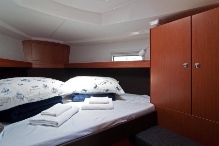 Bavaria Yachtbau Bavaria Cruiser 37 - 3 cab. Adria Nina