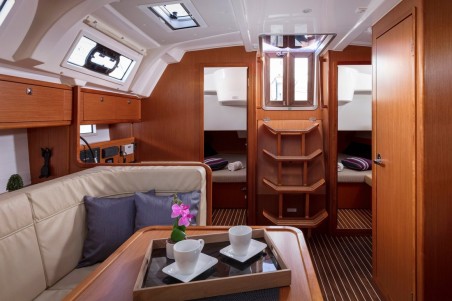 Bavaria Yachtbau Bavaria Cruiser 41 - 3 cab. Nina