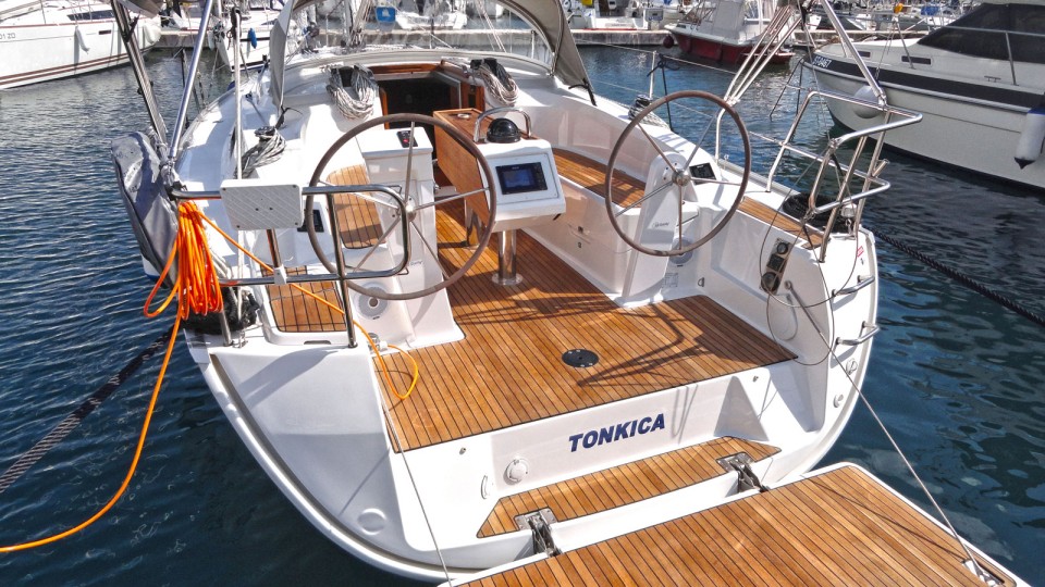 Bavaria Yachtbau Bavaria Cruiser 34 Tonkica