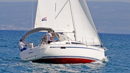 Bavaria Yachtbau Bavaria Cruiser 34 Tonkica