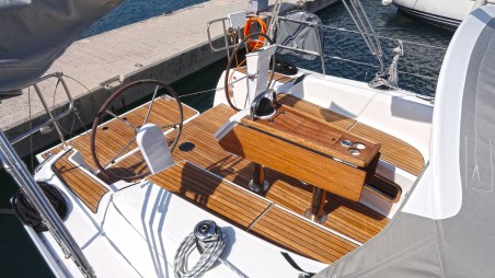 Bavaria Yachtbau Bavaria Cruiser 34 Tonkica