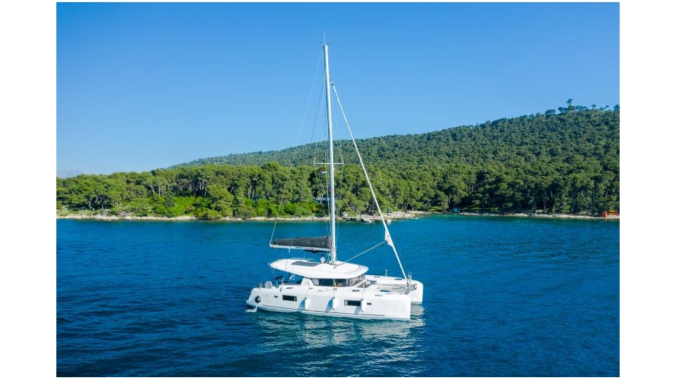 Lagoon-Bénéteau Lagoon 42 - 4 + 2 cab. Brattia