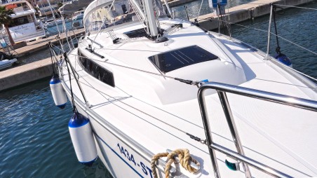 Bavaria Yachtbau Bavaria Cruiser 34 Tonkica