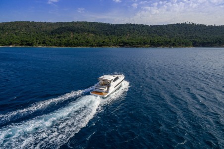 Leader 36 | Czarter jachtu Chorwacja | Travelboat