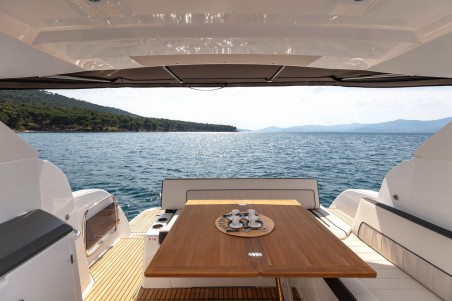 Leader 36 | Czarter jachtu Chorwacja | Travelboat