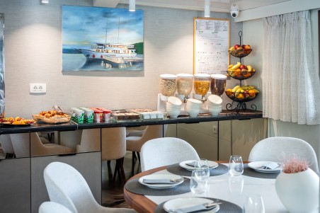 Unknown M/S Carpe Diem Carpe Diem