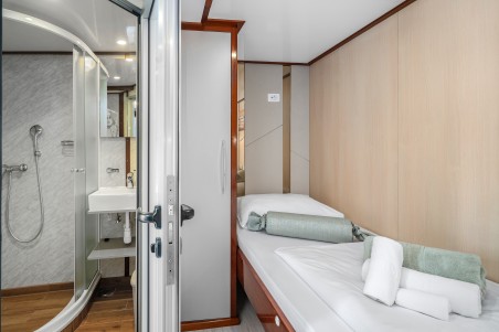 Unknown M/S Carpe Diem Carpe Diem