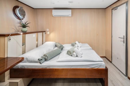 Unknown M/S Carpe Diem Carpe Diem