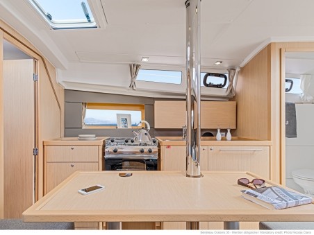 Bénéteau Oceanis 35.1 Maya Bay 2