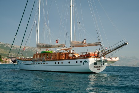 Queen of Adriatic | Czarter jachtu Chorwacja | Travelboat