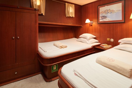 Queen of Adriatic | Czarter jachtu Chorwacja | Travelboat