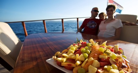 Queen of Adriatic | Czarter jachtu Chorwacja | Travelboat