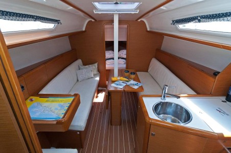 Jeanneau Sun Odyssey 33i - 2 cab. Kiki Kiss