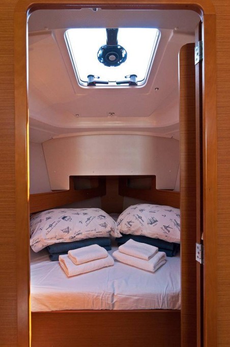 Jeanneau Sun Odyssey 33i - 2 cab. Kiki Kiss