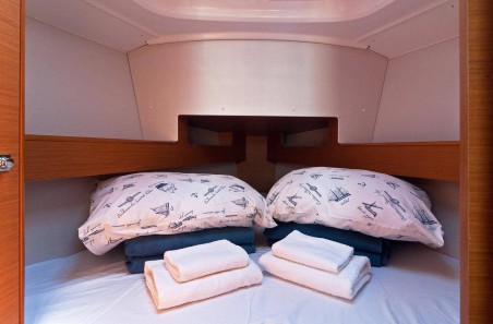 Jeanneau Sun Odyssey 33i - 2 cab. Kiki Kiss