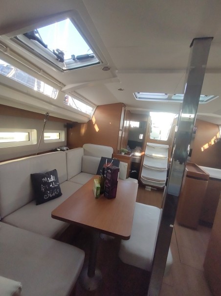 Jeanneau Sun Odyssey 440 - 4 cab. Habibi