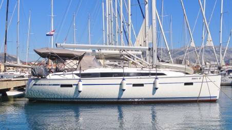 Bavaria Yachtbau Bavaria Cruiser 37 - 3 cab. Merara