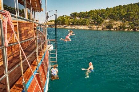 Custom Made Trebenna Trebenna