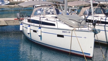 Bavaria Yachtbau Bavaria Cruiser 37 - 3 cab. Merara
