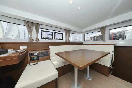 Lagoon-Bénéteau Lagoon 40 - 4 + 2 cab Mari