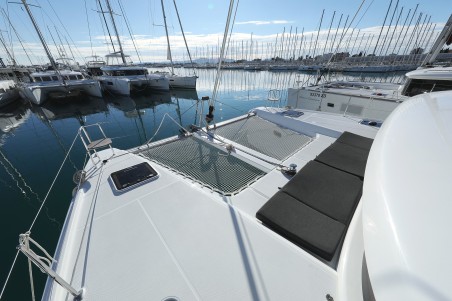 Lagoon-Bénéteau Lagoon 42 - 4 + 2 cab. Equator