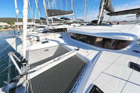 Lagoon-Bénéteau Lagoon 42 - 4 + 2 cab. Sea Ya