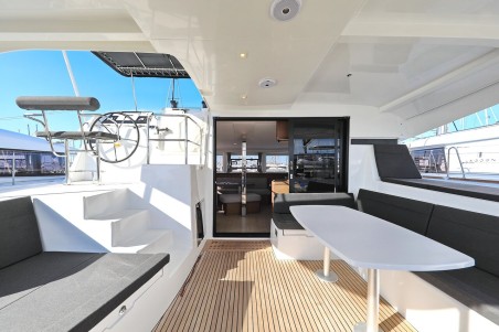 Lagoon-Bénéteau Lagoon 42 - 4 + 2 cab. Sea Ya