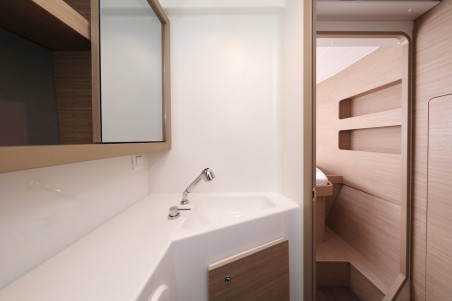 Lagoon-Bénéteau Lagoon 42 - 4 + 2 cab. Sperm Whale