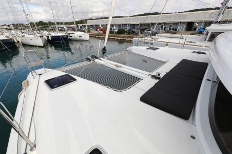 Lagoon-Bénéteau Lagoon 42 - 4 + 2 cab. Zara