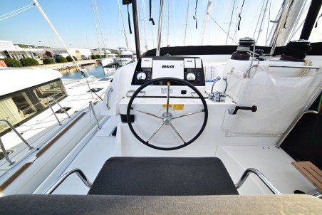 Lagoon-Bénéteau Lagoon 42 - 4 + 2 cab. Zeus