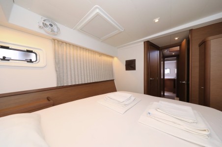 Lagoon-Bénéteau Lagoon 42 - 4 + 2 cab. Zeus